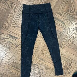 Varley teal marble print leggings